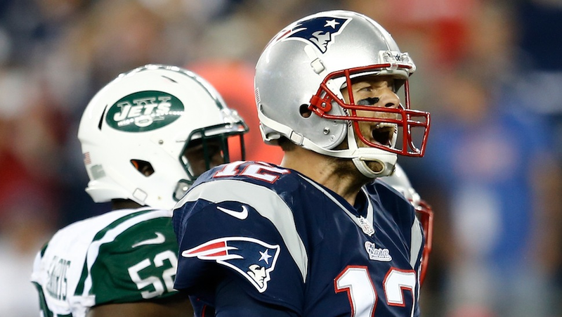 Illustration for article titled The Patriots Win Ugly As Tom Brady Looks Ready To Murder His Receivers